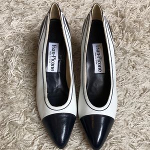 Never worn vintage Evan-Picone spectator pumps